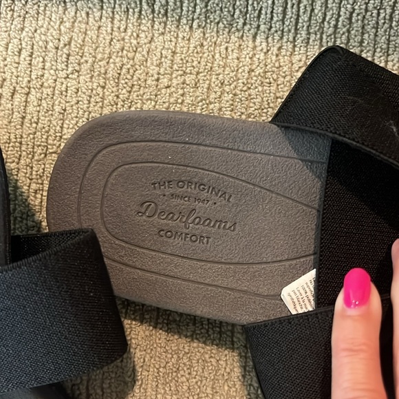 New without tags Dearfoams Black Comfort Sandals - Picture 3 of 5